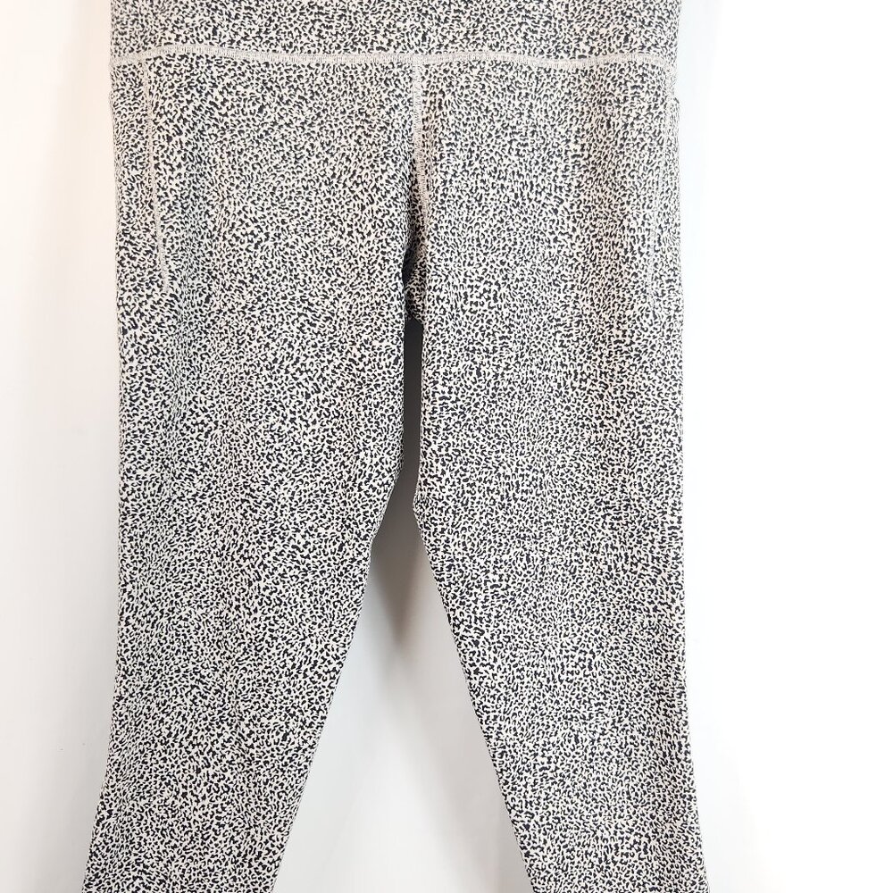Athleta Salutation Stash II Textured Leggings 1X High Rise Cheetah Print